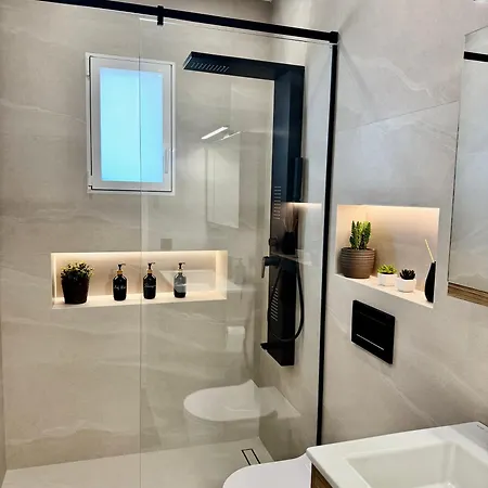 Thetis Luxury Апартаменты