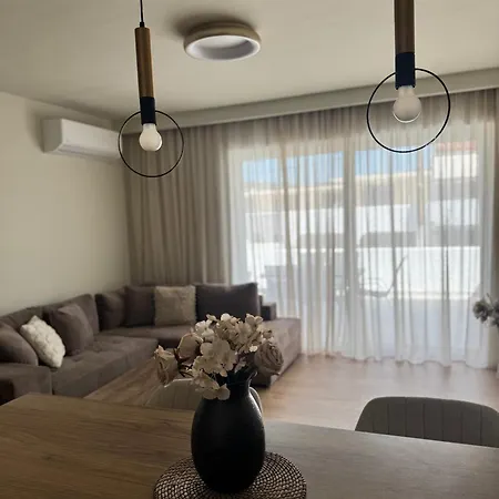 Thetis Luxury 포르토헬리